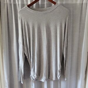 Simply Vera Vera Wang Gray Long Sleeve Top